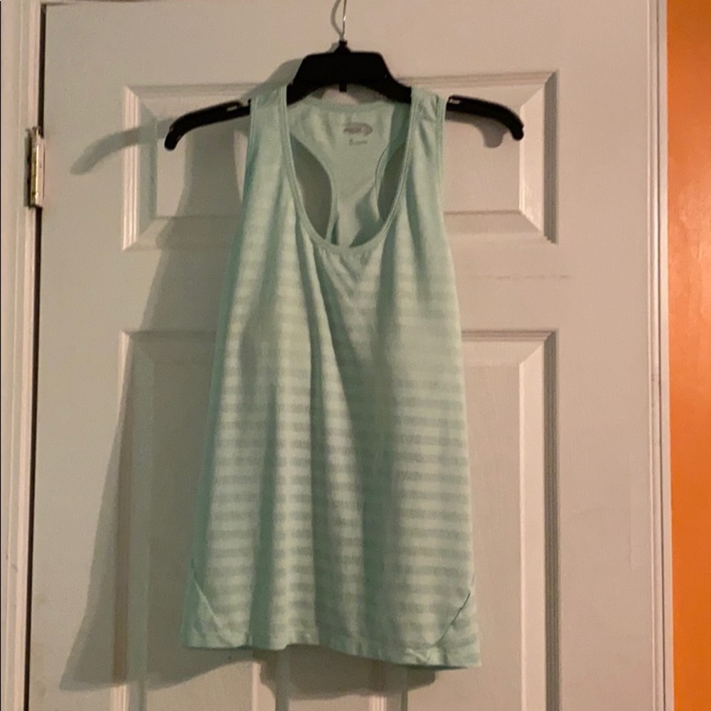 Tank top w/ attached bra.Willing to take offers!❤️